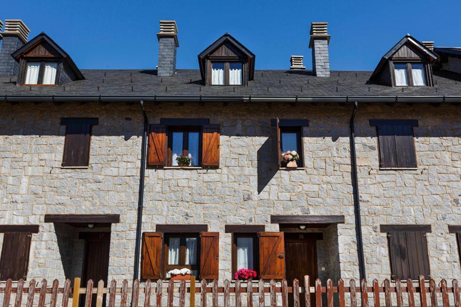 Torres De Vallibierna Benasque Exterior foto